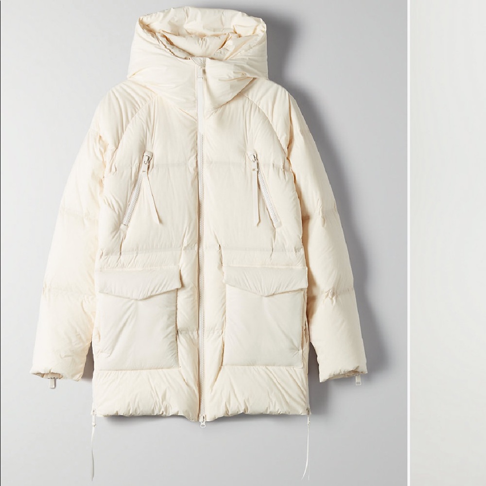 Aritzia The Group by Babaton
Big Sky Puffer